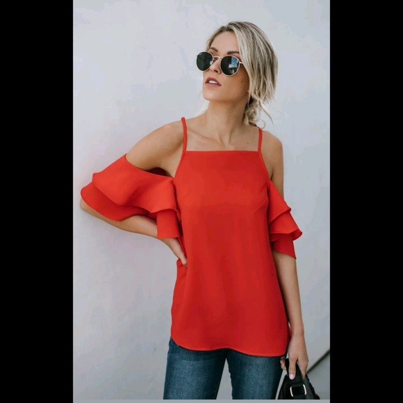 5⭐ Sexy red chiffon cold shoulder ruffle top - Picture 2 of 2